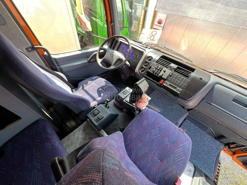 Mercedes Benz ATEGO 2528