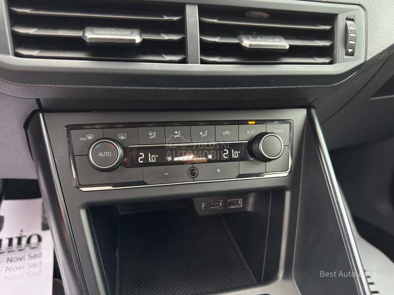 Volkswagen Polo 1.0