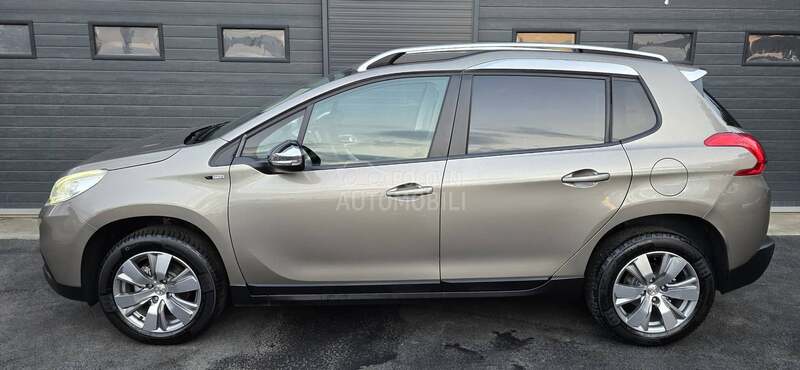 Peugeot 2008 1.6HDI STYLE