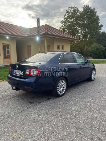 Volkswagen Jetta 1.6FSI/LANAC/T0P