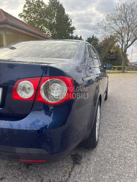 Volkswagen Jetta 1.6FSI/LANAC/T0P