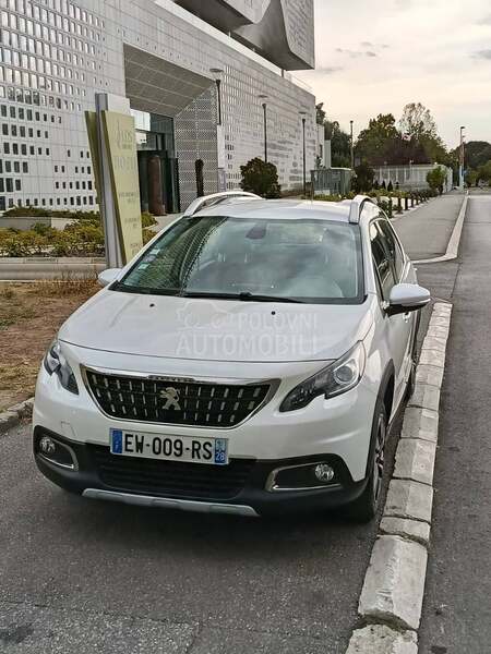 Peugeot 2008 1.2 ALLURE