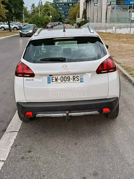 Peugeot 2008 1.2 ALLURE