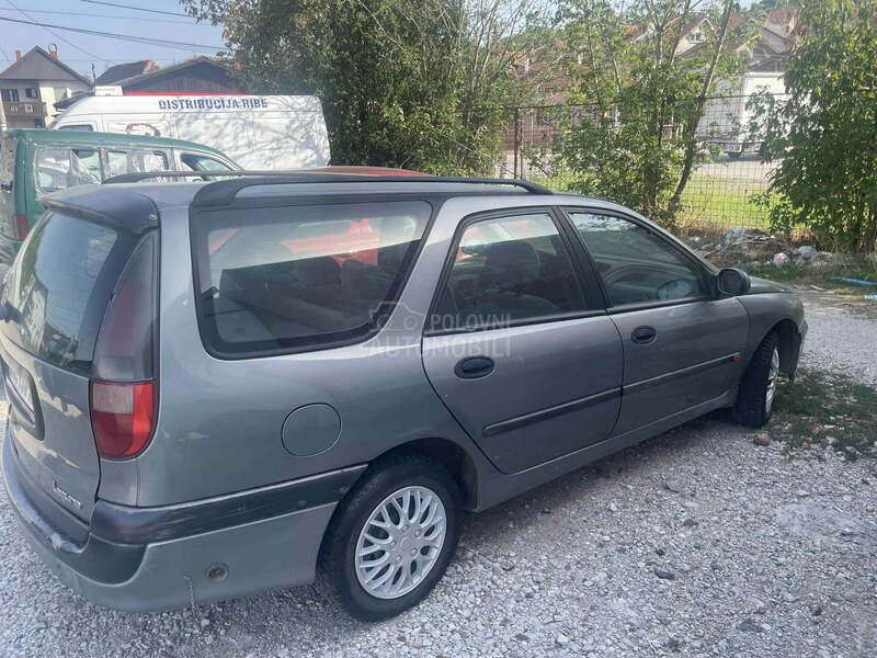 Renault Laguna 