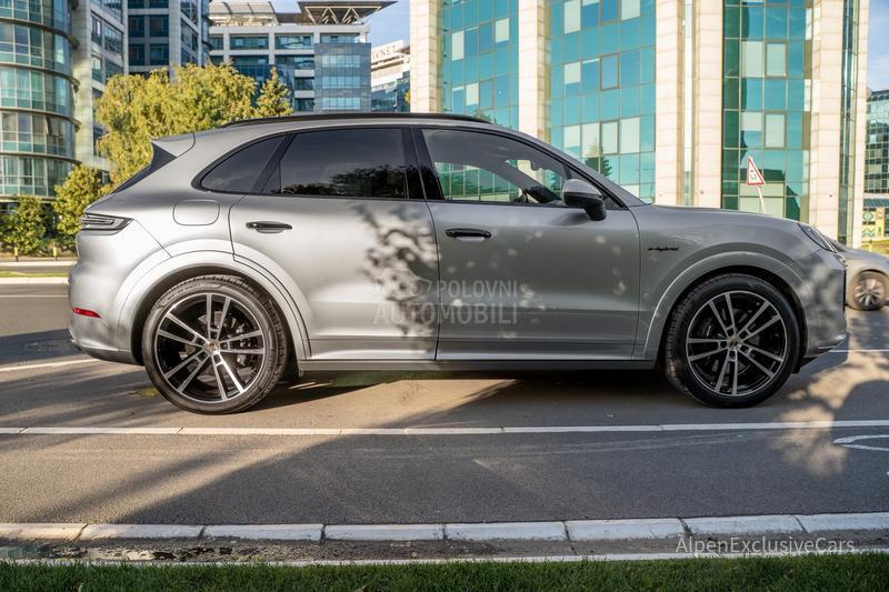 Porsche Cayenne E-HYBRID/FACE
