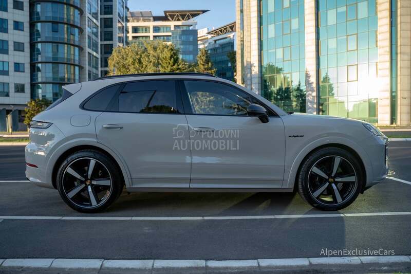 Porsche Cayenne E-HYBRID/FACE
