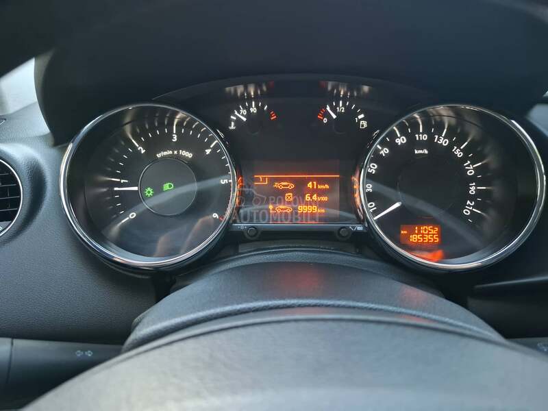 Peugeot 3008 1.6e HDI ALLURE