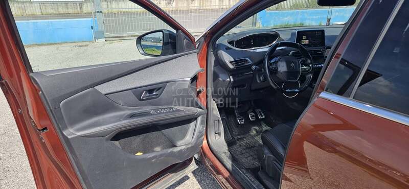 Peugeot 3008 2.0HDI GT-LINE-NOVO