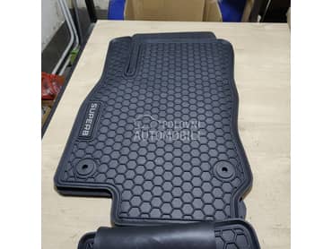 Original tipske patosnice za Škoda Superb