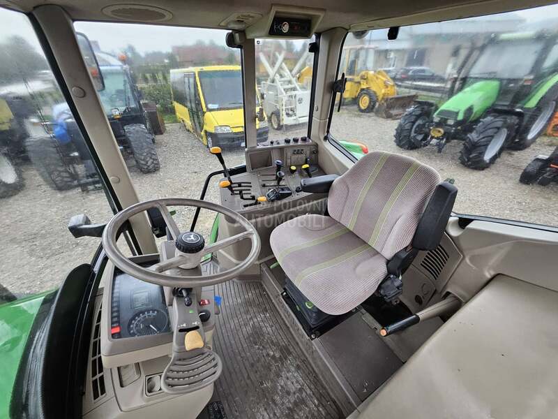John Deere 6630