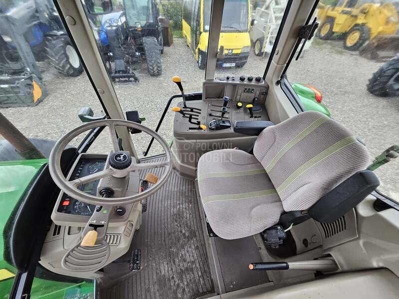 John Deere 6630