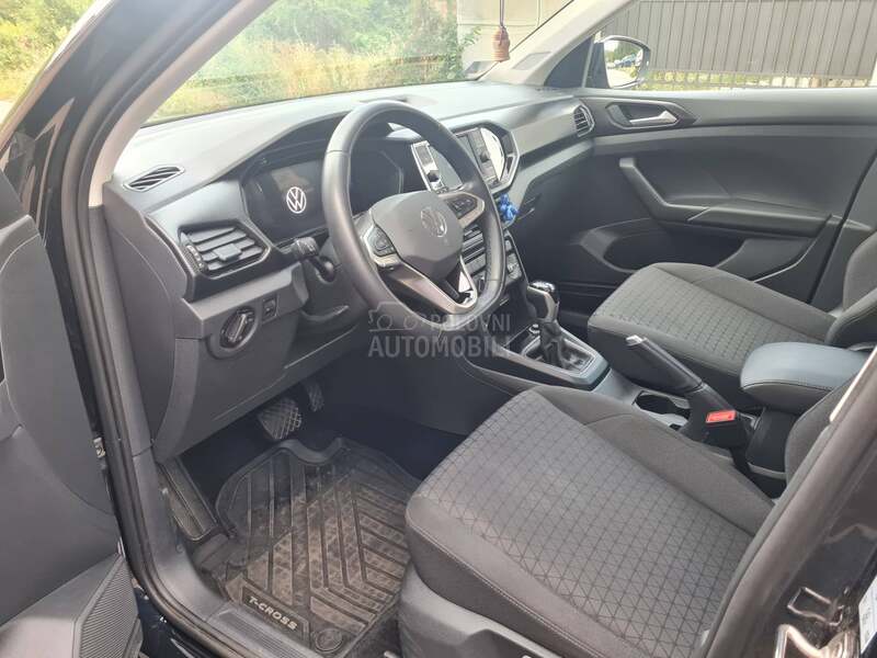 Volkswagen T-Cross LIFE 1.0 eTSI DSG