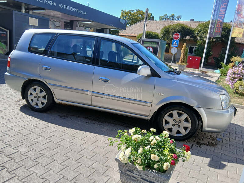 Kia Carens LX2.0