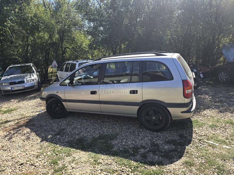 Opel Zafira 