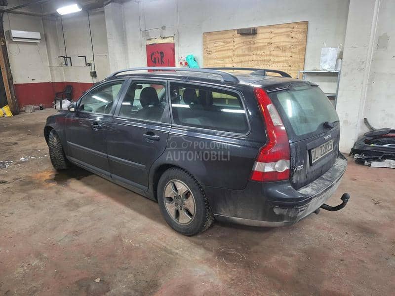 Delovi za Volvo V50