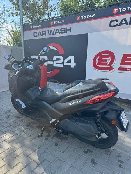 Yamaha x max