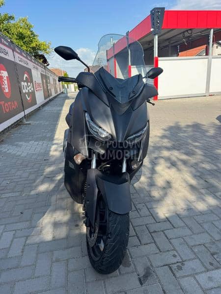 Yamaha x max