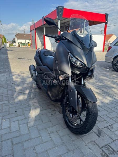 Yamaha x max