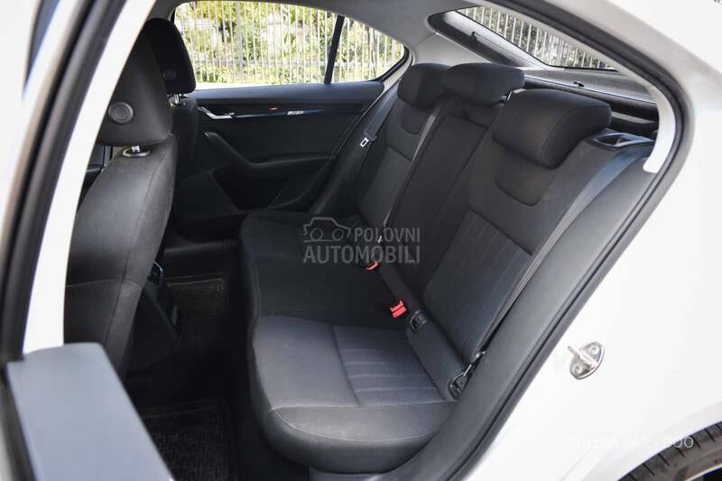 Škoda Octavia 1.6 TDI STYLE