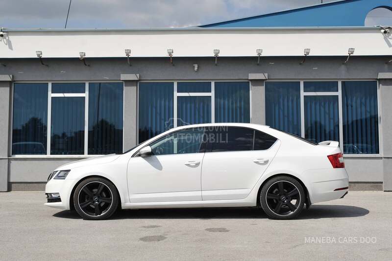 Škoda Octavia 1.6 TDI STYLE