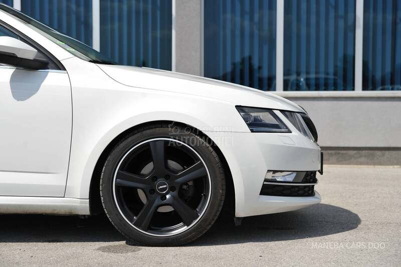 Škoda Octavia 1.6 TDI STYLE
