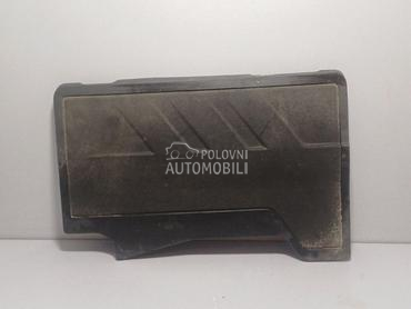 POKLOPAC MOTORA za Peugeot 308