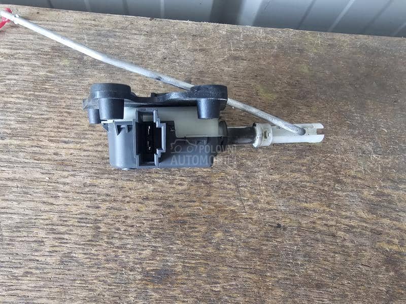 Motor brave gepek vrata