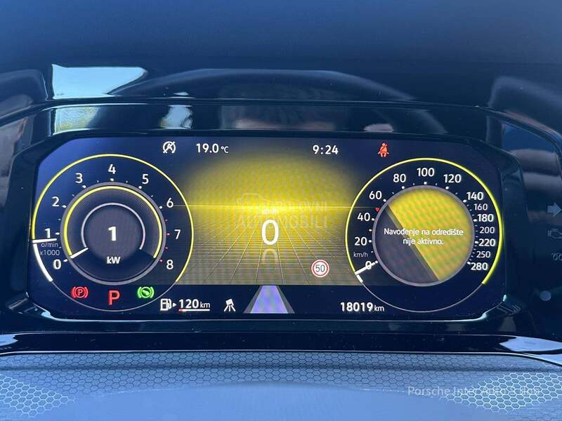 Volkswagen Golf 8 GTI 2.0 TSI DSG