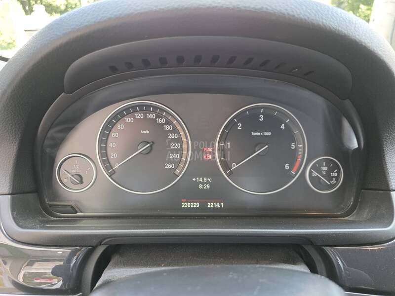 BMW 520 F11