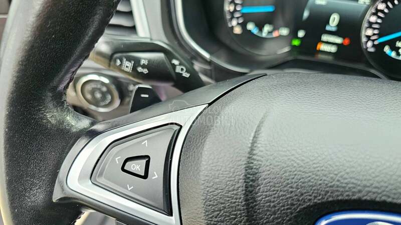 Ford Mondeo 2.0D/TITANIUM/AUT