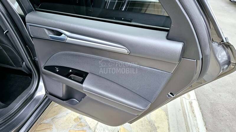 Ford Mondeo 2.0D/TITANIUM/AUT