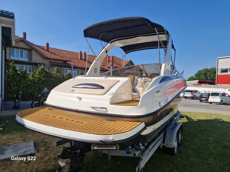 Maxum 2400sc