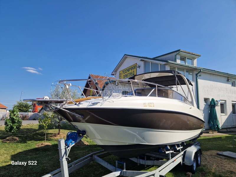 Maxum 2400sc