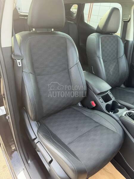 Nissan Qashqai 1.6 dci 4x4 TEKNA