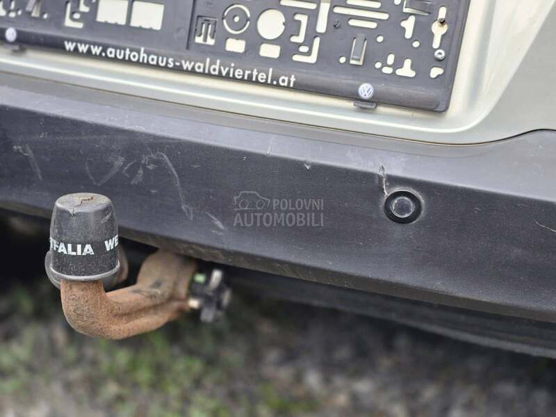 Volkswagen Tiguan 2.0 TDI 2009. god. -  kompletan auto u delovima