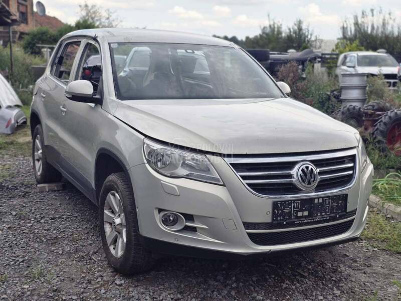 Volkswagen Tiguan 2.0 TDI 2009. god. -  kompletan auto u delovima