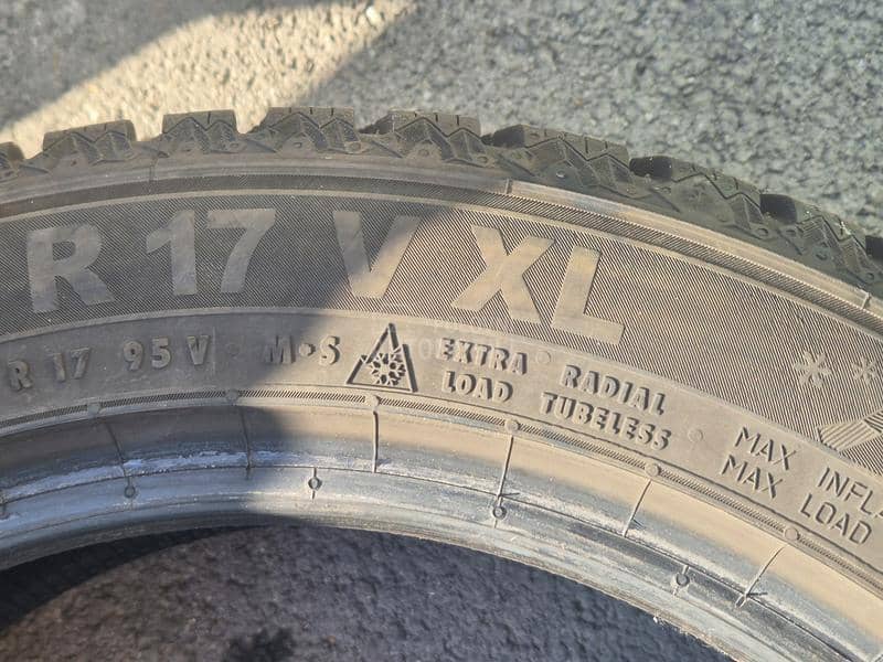 Semperit 205/55 R17 Zimska