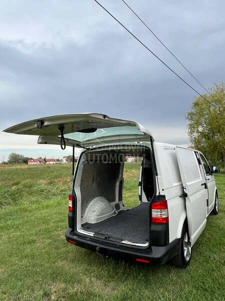 Volkswagen Transporter T5 2.0 TDI  5 vrata
