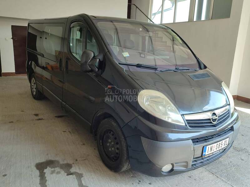Opel Vivaro 2.5 cdti