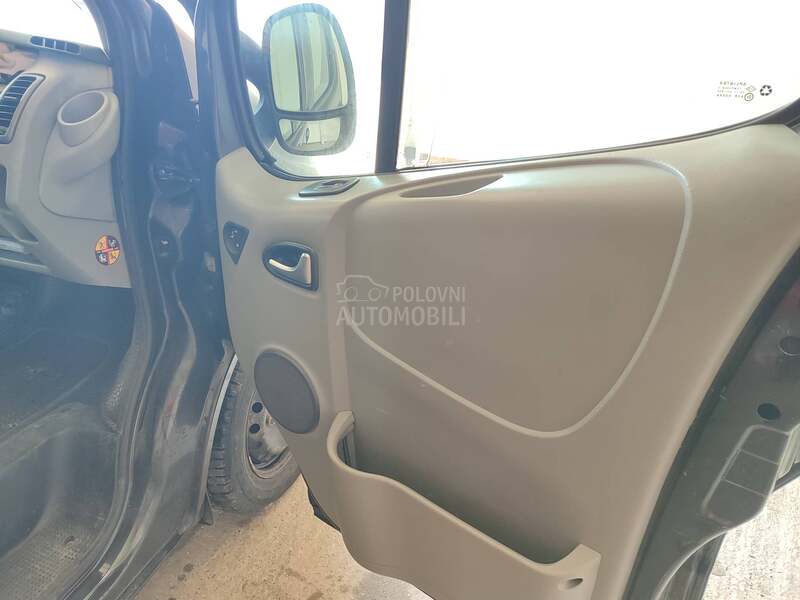 Opel Vivaro 2.5 cdti