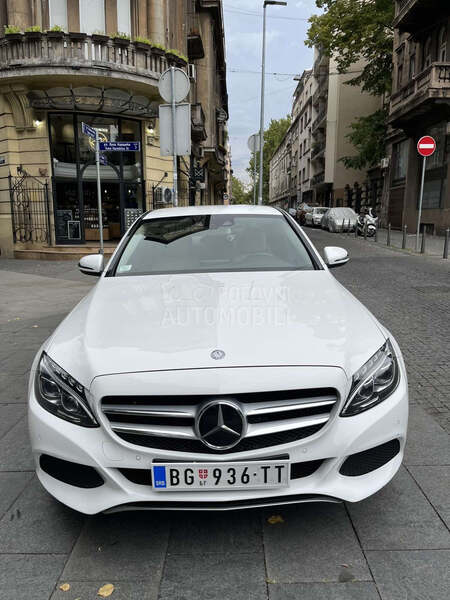 Mercedes Benz C 220 D4 MATIC SEDAN