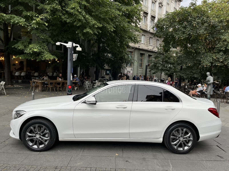 Mercedes Benz C 220 D4 MATIC SEDAN