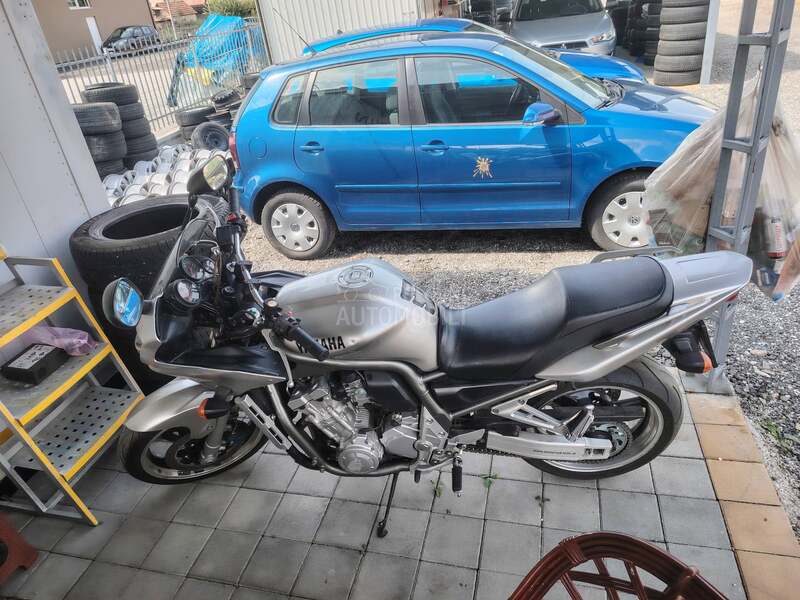 Yamaha FZS 1000