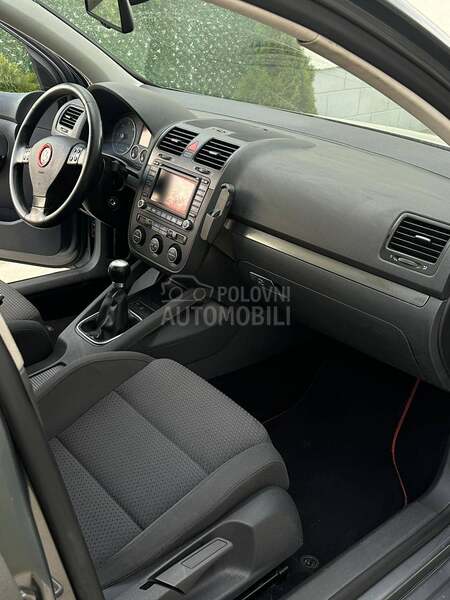 Volkswagen Golf 5 1.9TDI 4X4  4 MOTION