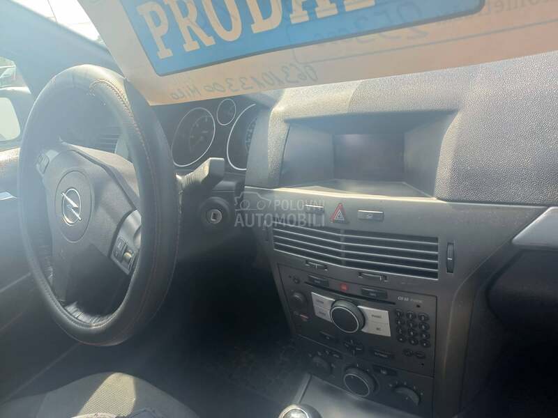 Opel Astra H 1700