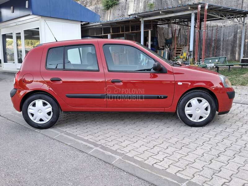 Renault Clio R E D A K