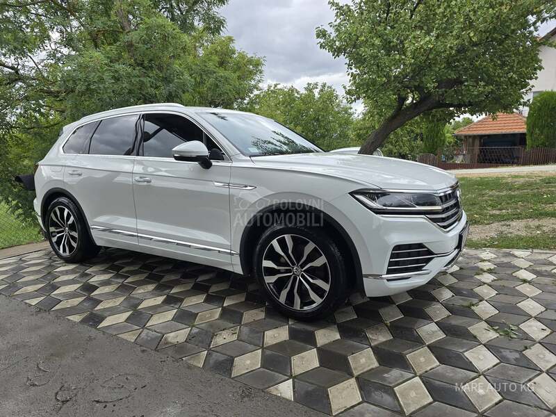 Volkswagen Touareg 3.0TDI/VAZDUH/LED