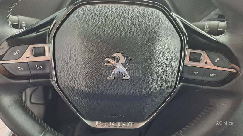 Peugeot 208 1.2 NAV LED 75000