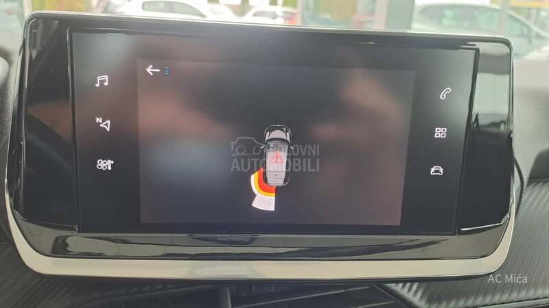 Peugeot 208 1.2 NAV LED 75000