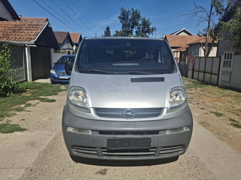 Opel Vivaro 1.9 DTI  9. sedista